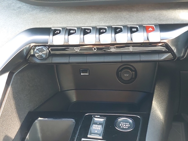 Used Peugeot 3008 2023 for sale - 77874042: Photo 16