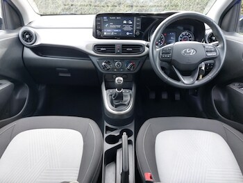 Used Hyundai i10 2021 for sale - 76150900: Photo 2