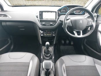 Used Peugeot 2008 2019 for sale - 77338630: Photo