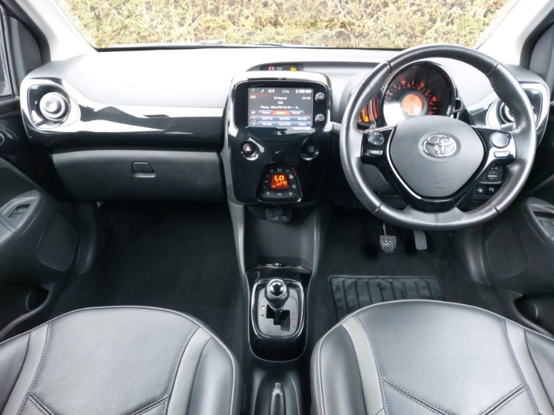 Used Toyota AYGO 2018 for sale - 77623402: Photo 2