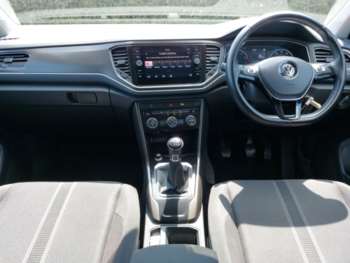 Used Volkswagen T-Roc 2019 for sale - 74919650: Photo