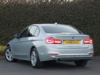 Used BMW 3 Series 2018 for sale - 77178490: Photo