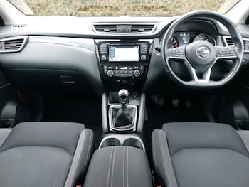 Used Nissan Qashqai 2018 for sale - 77595868: Photo