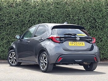 Used Toyota Yaris 2023 for sale - 78872417: Photo
