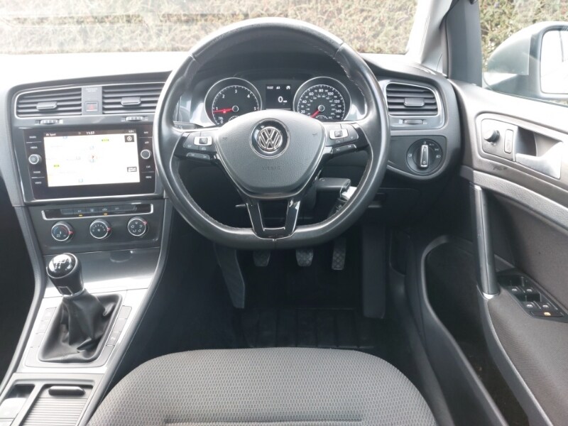 Used Volkswagen Golf 2017 for sale - 77352610: Photo 7