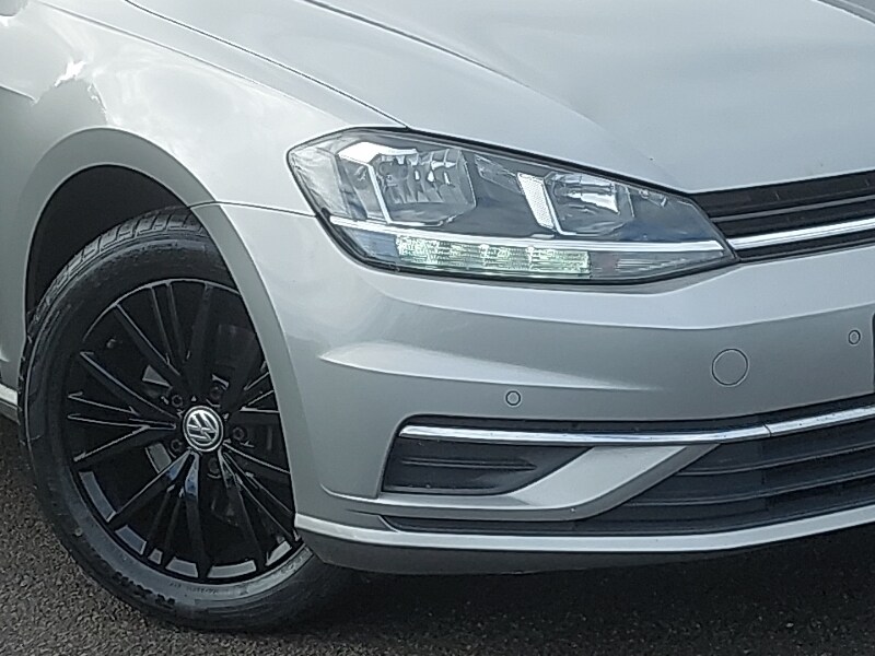 Used Volkswagen Golf 2017 for sale - 77352610: Photo 9