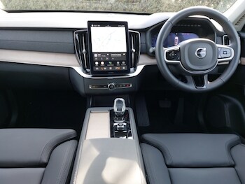 Used Volvo XC90 2025 for sale - 77947752: Photo