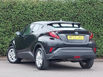 Used Toyota C-HR 2023 for sale - 78290844: Photo