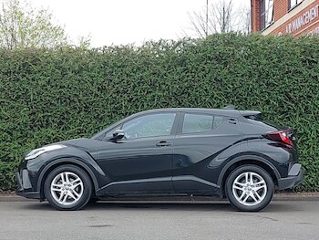 Used Toyota C-HR 2023 for sale - 78290844: Photo