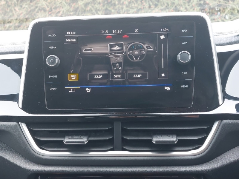 Used Volkswagen T-Roc 2023 for sale - 77736288: Photo 15