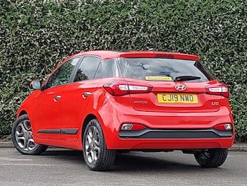 Used Hyundai i20 2019 for sale - 79407217: Photo