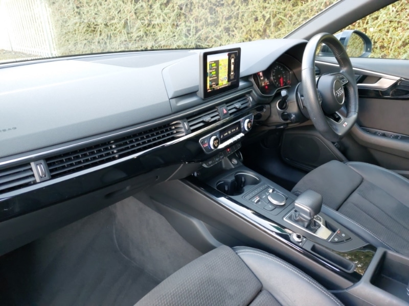 Used Audi A4 2018 for sale - 76932499: Photo 5