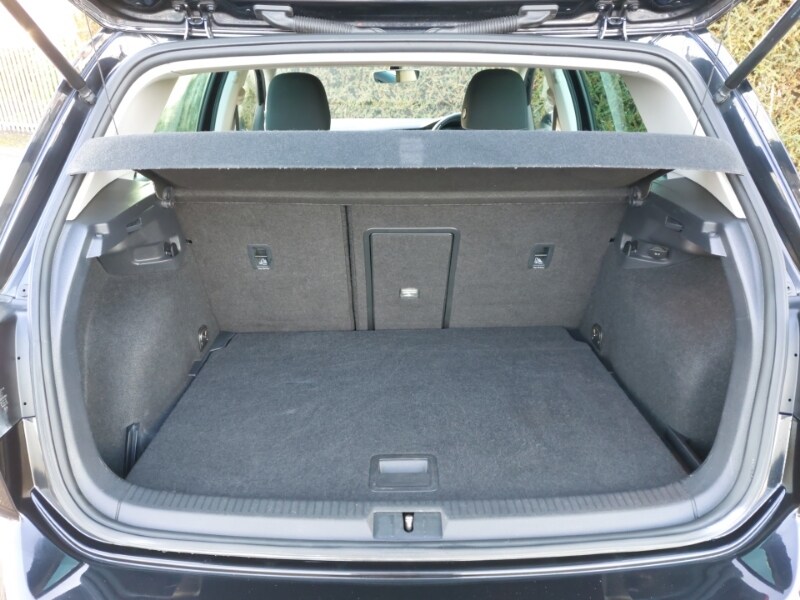 Used Volkswagen Golf 2019 for sale - 76860635: Photo 8