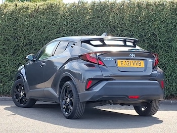 Used Toyota C-HR 2021 for sale - 79315797: Photo