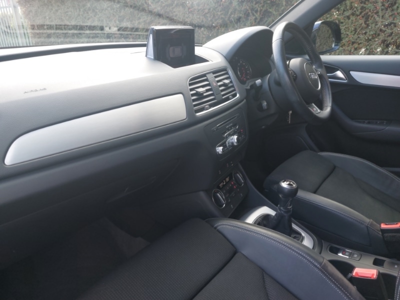 Used Audi Q3 2018 for sale - 77352598: Photo 5