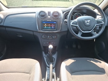 Used Dacia Sandero Stepway 2020 for sale - 79144348: Photo