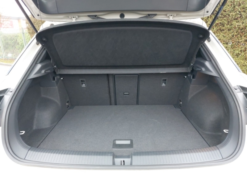 Used Volkswagen T-Roc 2025 for sale - 77141603: Photo 8