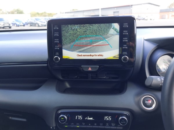 Used Toyota Yaris 2023 for sale - 76103623: Photo 11