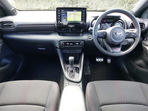 Used Toyota Yaris 2023 for sale - 76103623: Photo 2