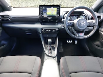 Used Toyota Yaris 2023 for sale - 76103623: Photo 2
