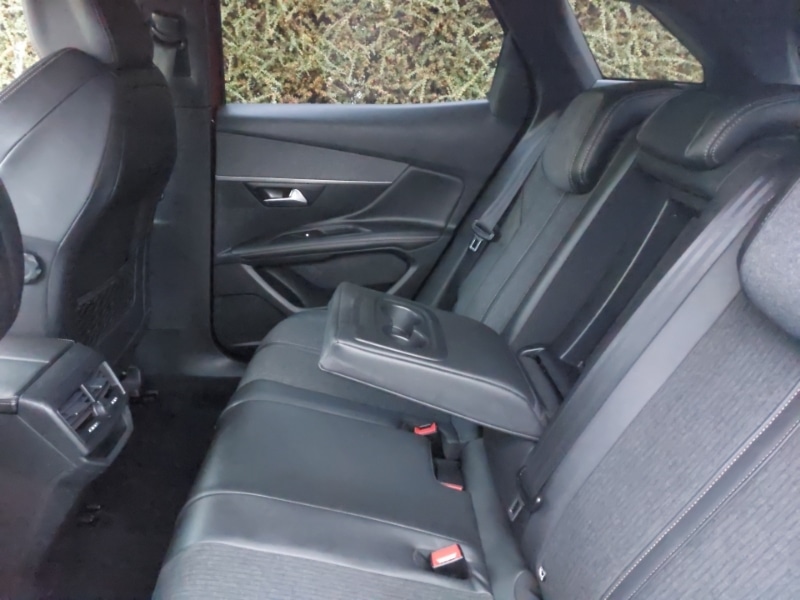 Used Peugeot 3008 2018 for sale - 76860629: Photo 6