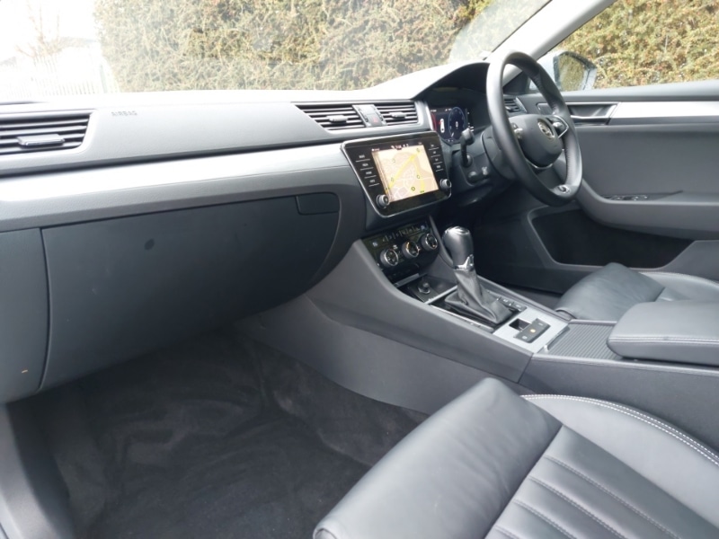 Used Skoda Superb 2023 for sale - 76951670: Photo 5