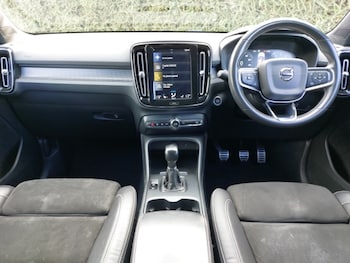 Used Volvo XC40 2020 for sale - 75939824: Photo