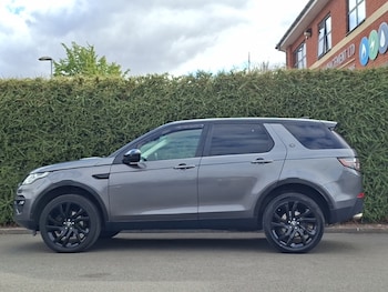 Used Land Rover Discovery Sport 2017 for sale - 79534636: Photo