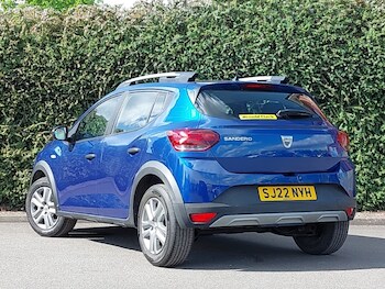 Used Dacia Sandero Stepway 2022 for sale - 79433340: Photo