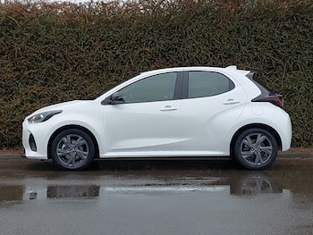 Used Mazda Mazda2 HYBRID 2024 for sale - 76951671: Photo