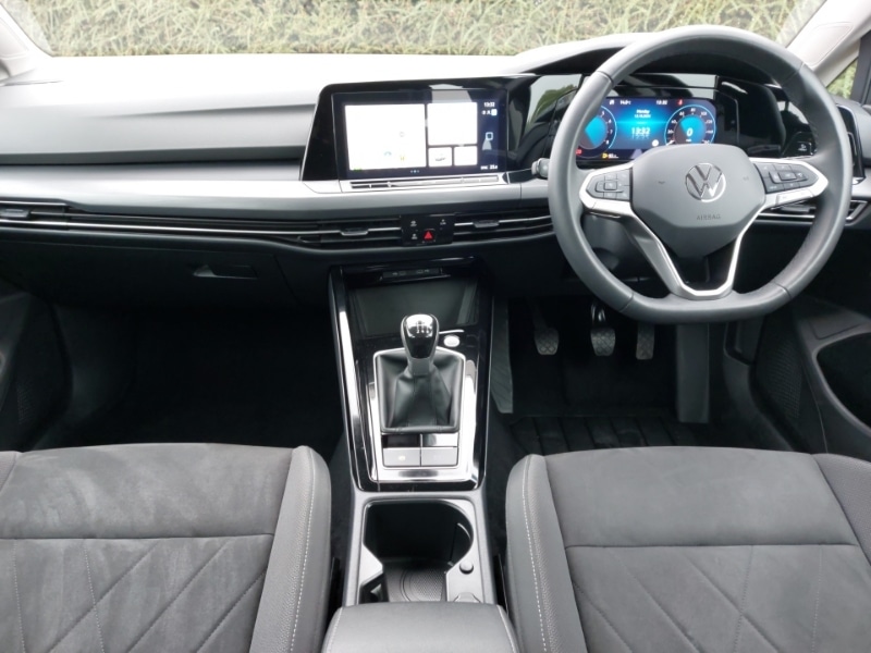 Used Volkswagen Golf 2024 for sale - 76317616: Photo 2