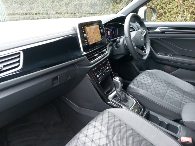 Used Volkswagen T-Roc 2025 for sale - 77299637: Photo 5