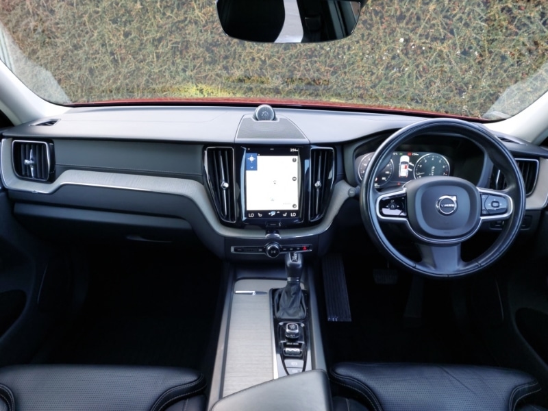 Used Volvo XC60 2018 for sale - 77112054: Photo 2