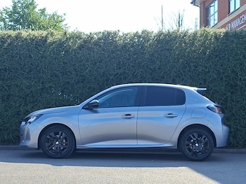 Used Peugeot 208 2023 for sale - 79298774: Photo