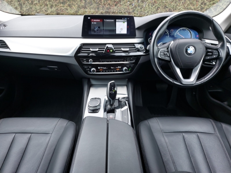 Used BMW 5 Series 2017 for sale - 77652033: Photo 2