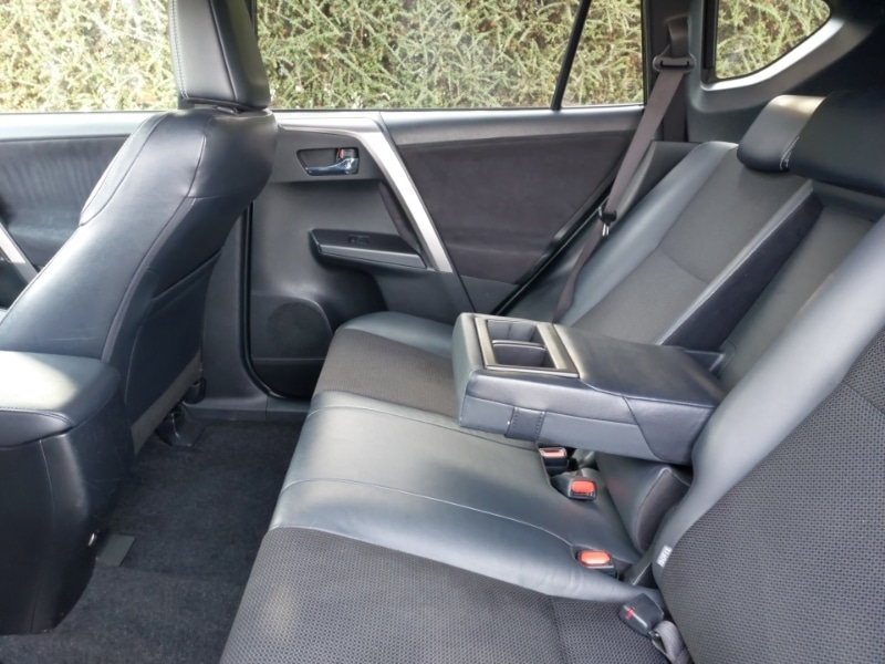 Used Toyota RAV4 2018 for sale - 77964121: Photo 6