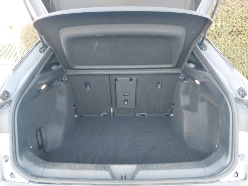 Used Volkswagen ID.4 2023 for sale - 77108044: Photo 8