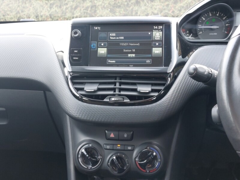 Used Peugeot 208 2016 for sale - 77964135: Photo 10