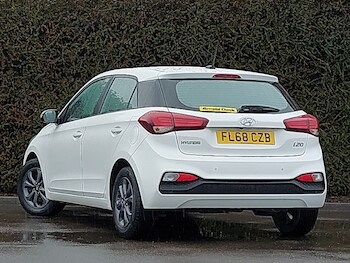 Used Hyundai i20 2018 for sale - 77466871: Photo