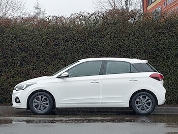 Used Hyundai i20 2018 for sale - 77466871: Photo