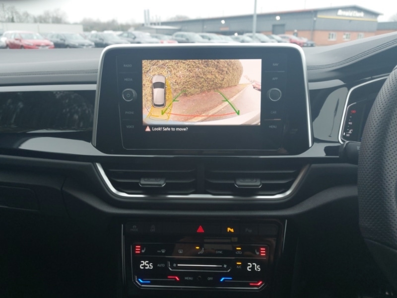 Used Volkswagen T-Roc 2025 for sale - 77251939: Photo 11