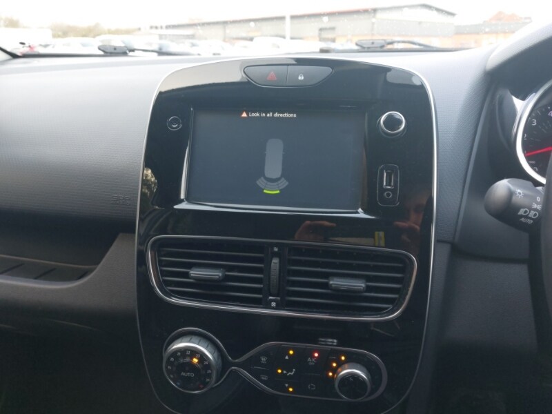 Used Renault Clio 2017 for sale - 77907913: Photo 11