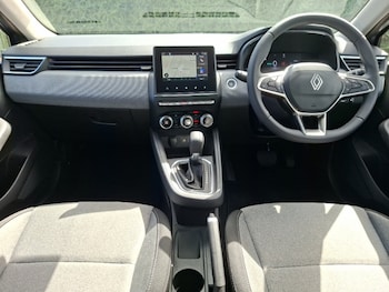 Used Renault Clio 2024 for sale - 79092269: Photo