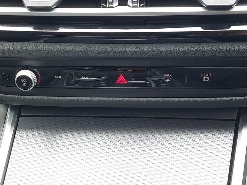 Used BMW 3 Series 2024 for sale - 76911824: Photo 14