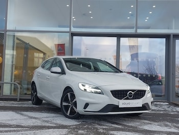 2018 - T2 [122] R DESIGN Nav Plus 5dr