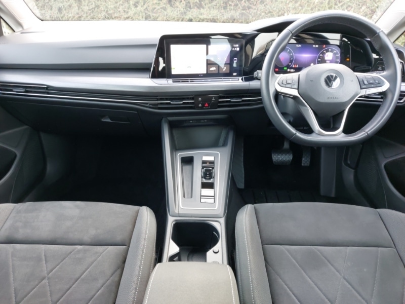 Used Volkswagen Golf 2020 for sale - 77816166: Photo 2