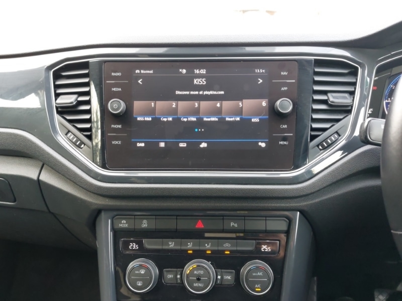 Used Volkswagen T-Roc 2019 for sale - 76351307: Photo 10