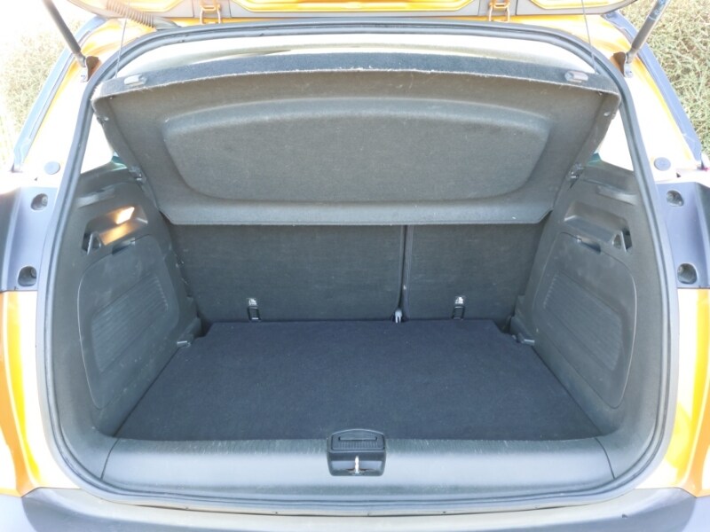 Used Vauxhall Crossland X 2018 for sale - 77974963: Photo 8