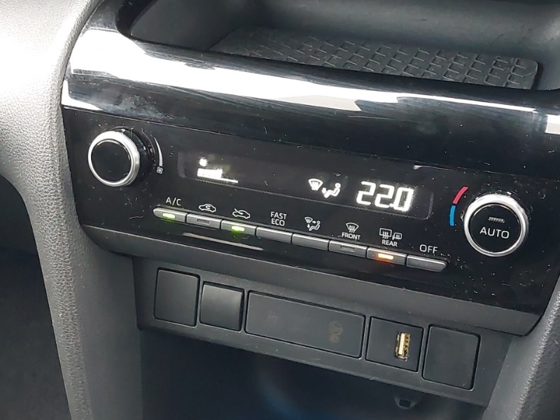 Used Toyota Yaris Cross 2022 for sale - 76947339: Photo 14