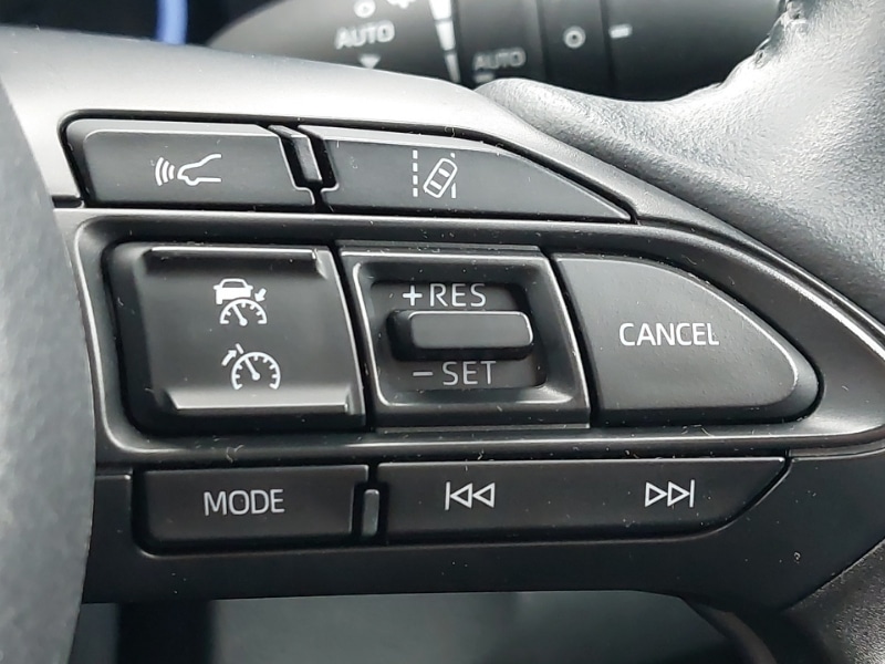 Used Toyota Yaris Cross 2022 for sale - 76947339: Photo 16